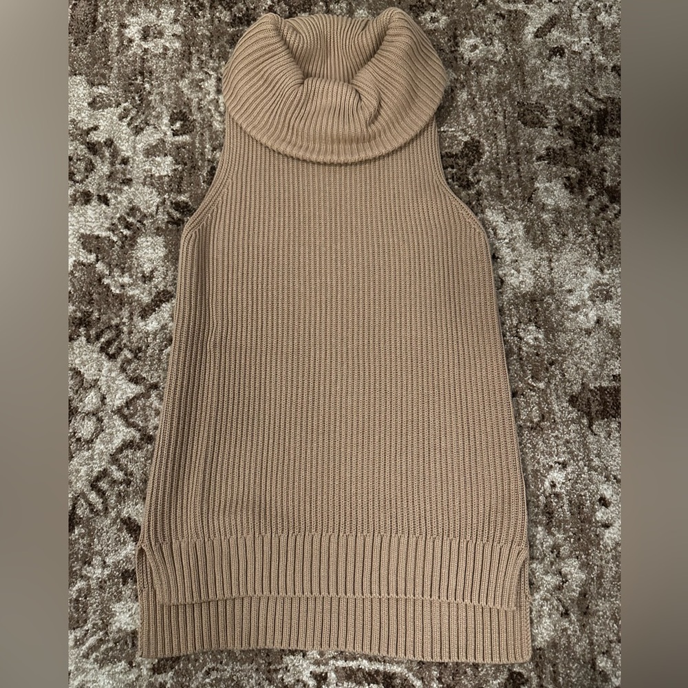 MICHAEL KORS Chunky Sleeveless Turtleneck Sweater - Size XS